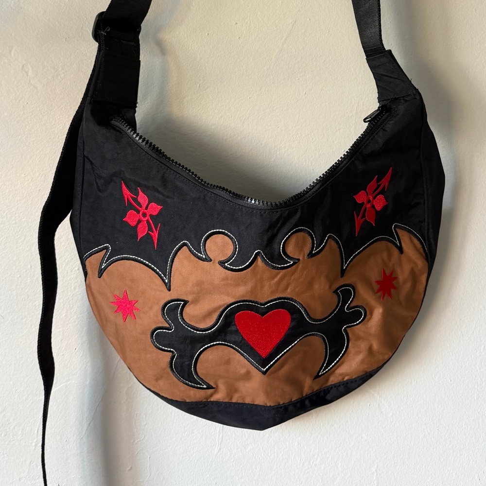 Medium Nylon Crescent Baggu Western
